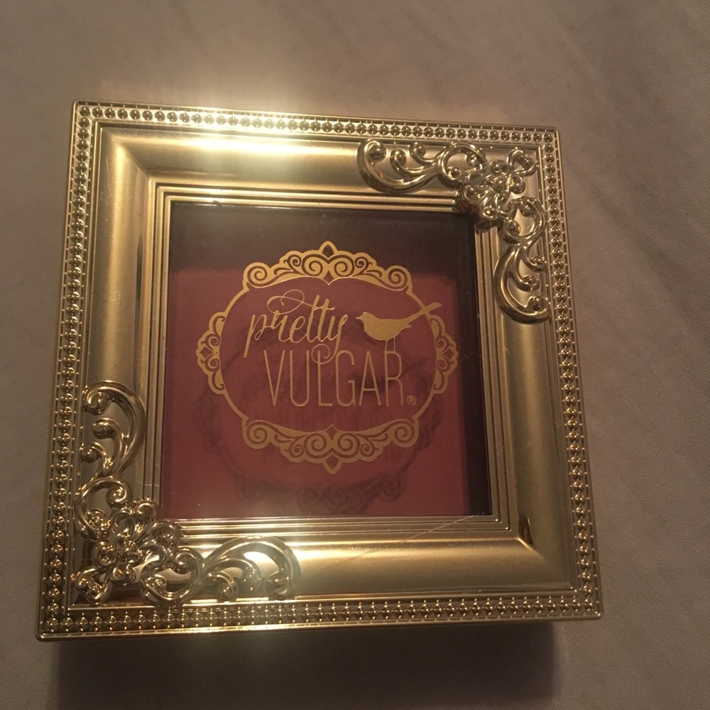 Pretty Vulgar blush